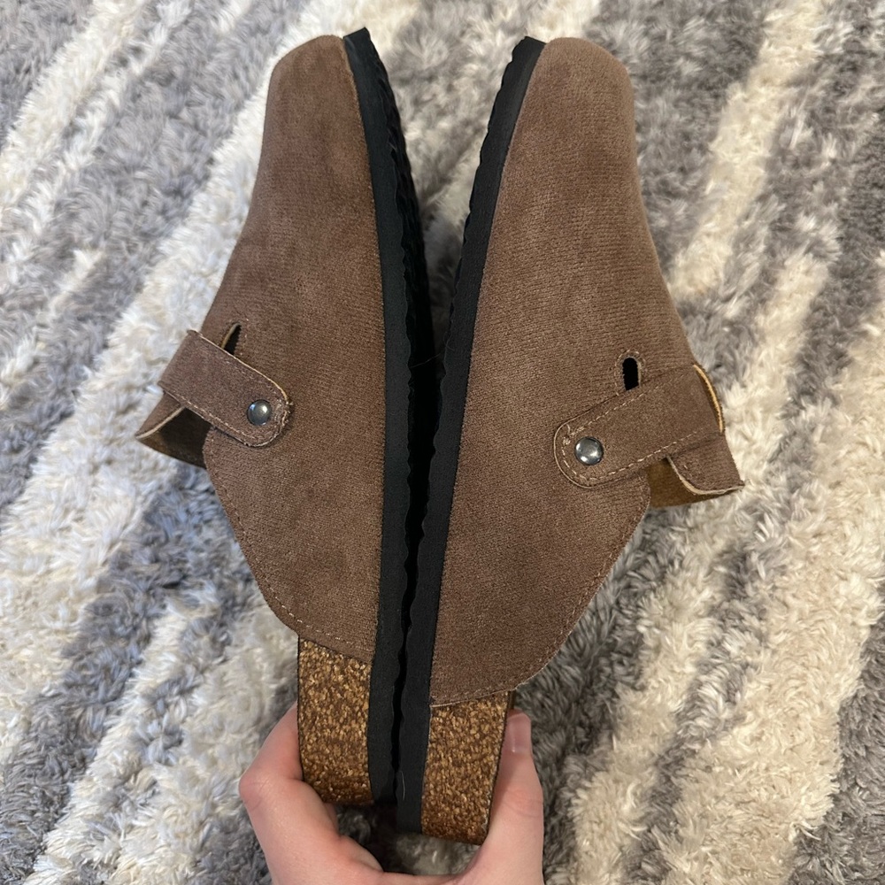 Women’s clog shoes - Picture 6 of 13